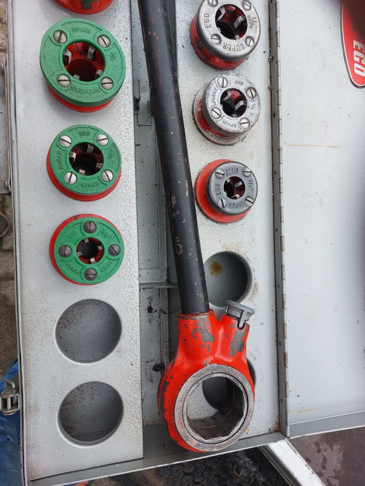 Pijpsnijder set met diverse maten, Doe-het-zelf en Verbouw, Gereedschap | Handgereedschap, Ophalen, Gebruikt, Snijgereedschap