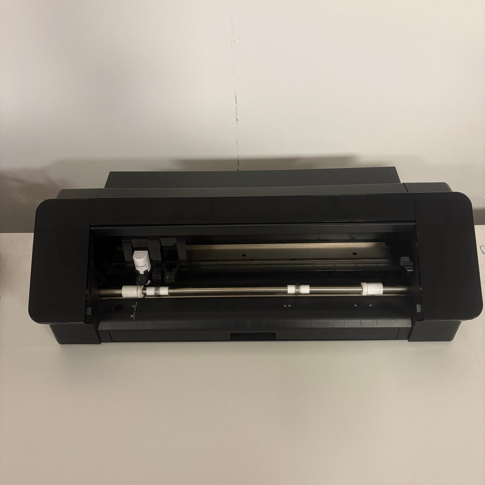 Silhouette Cameo 4 snijplotter met adapter - Gebruikt, Gebruikt, Ophalen of Verzenden, Silhouette, Machine