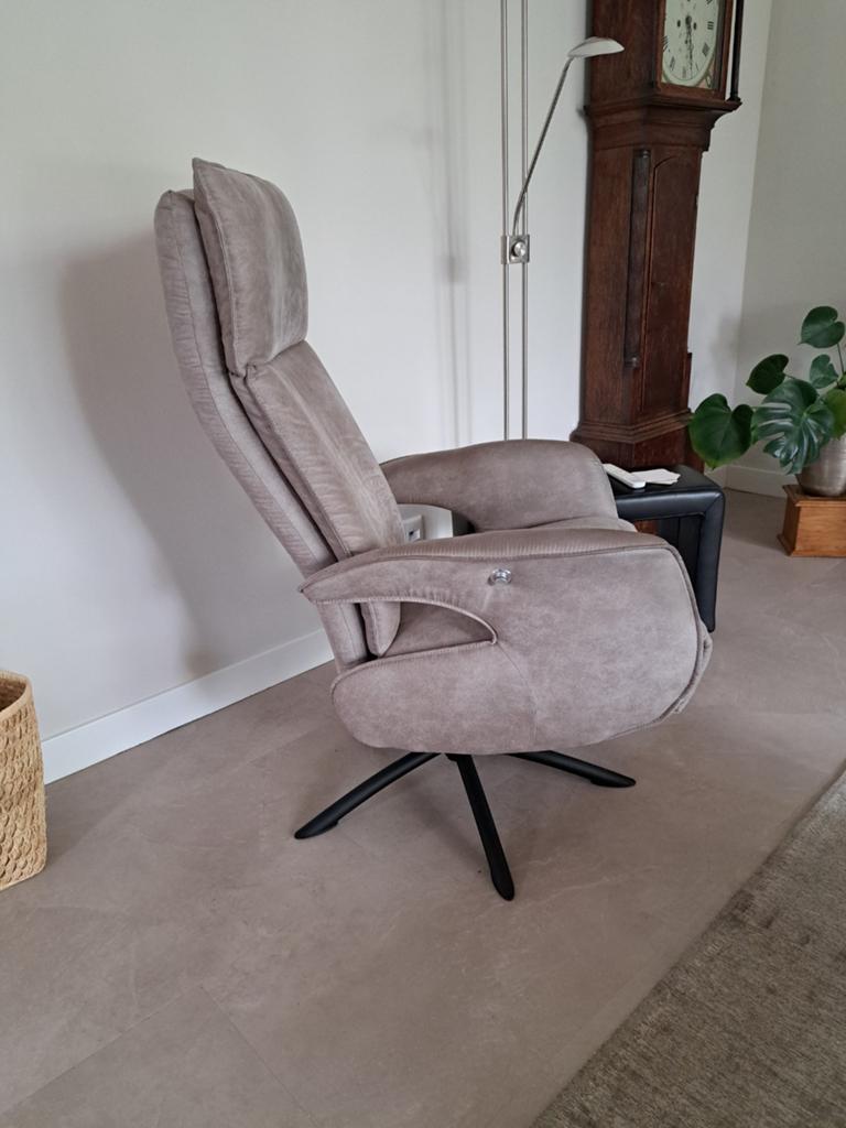 Twee relax stoelen, Ophalen, Gebruikt, Twee