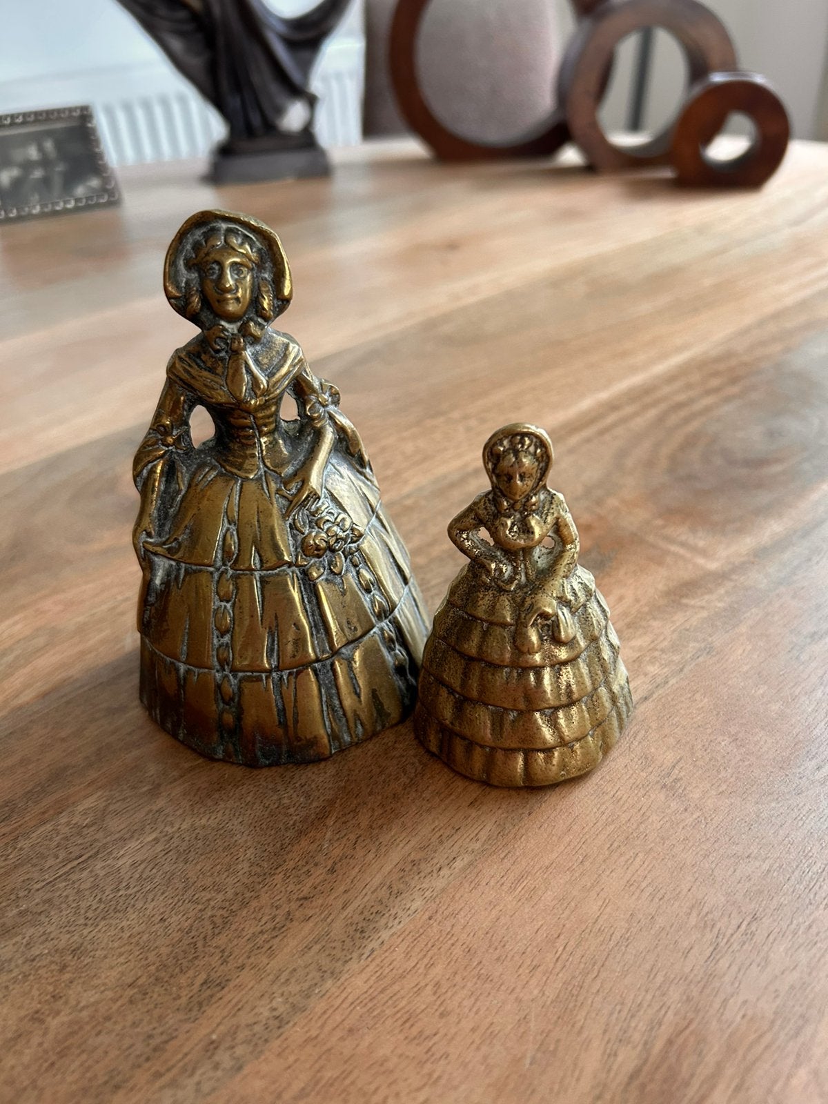 2 vintage messing damesbellen Crinoline Lady Bells set, Antiek en Kunst, Ophalen of Verzenden
