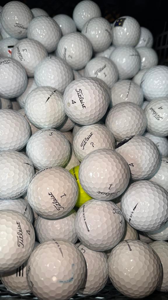 Titleist avx golfballen 50 stuks mega deal, Ophalen of Verzenden, Zo goed als nieuw, Bal(len)