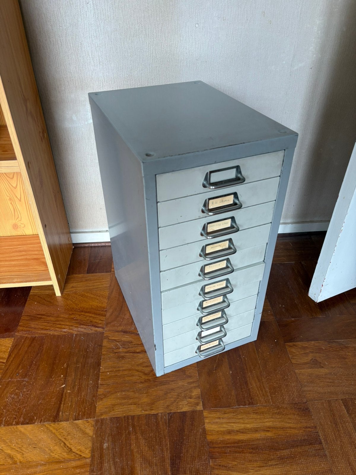 Stoere metalen ladekast (10 laden),Industrieel grijs, Ophalen, 50 tot 100 cm, Zo goed als nieuw, Minder dan 100 cm