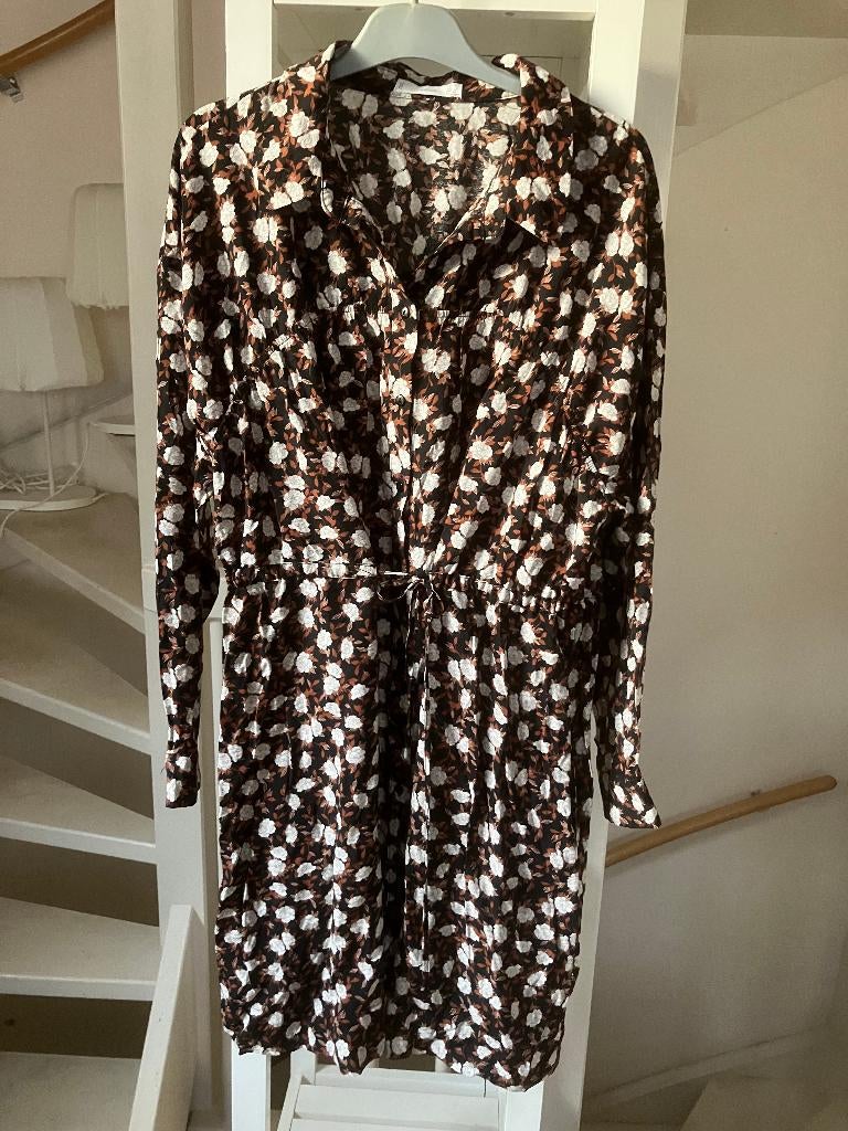 Jurk maat XL, Ophalen of Verzenden, Zo goed als nieuw, Maat 46/48 (XL) of groter, Onder de knie