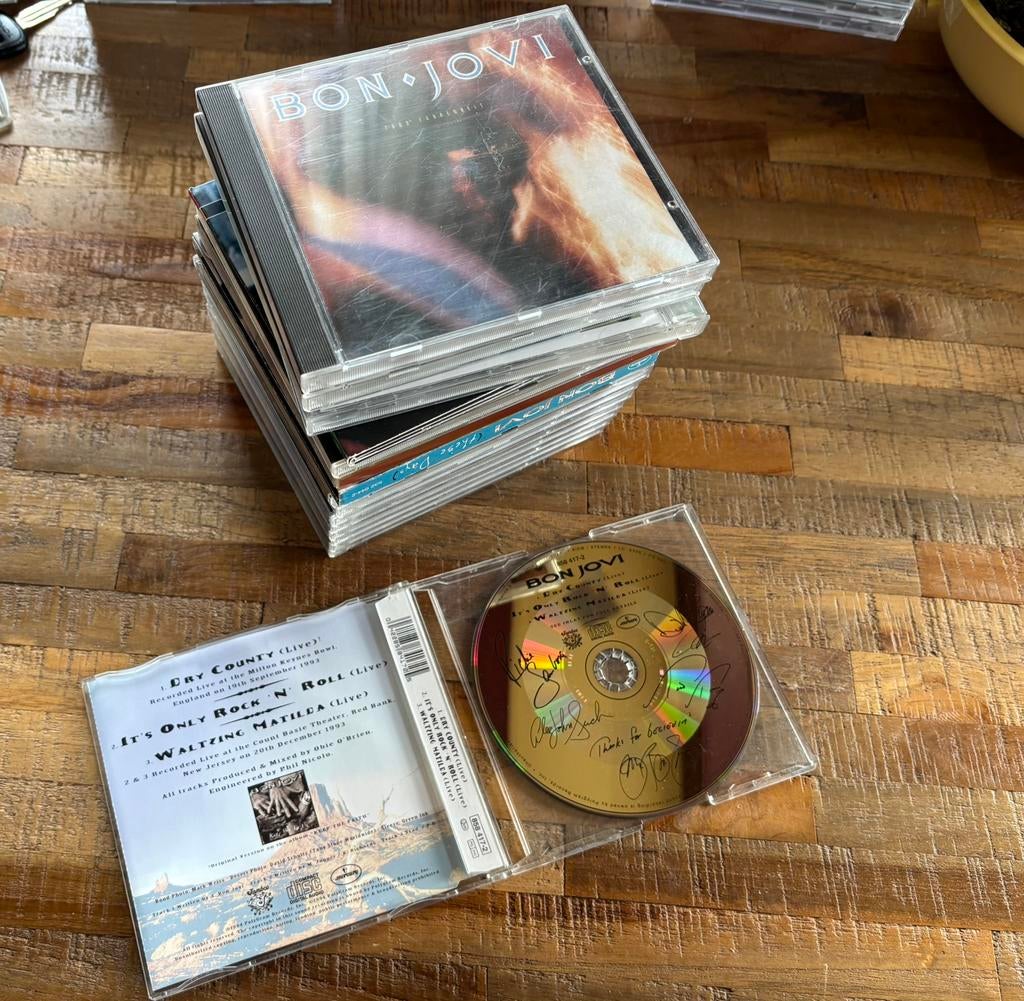 Bon Jovi collectors items, Ophalen of Verzenden, Zo goed als nieuw, Poprock