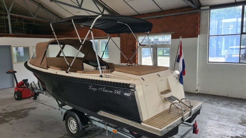 2022 Lago amore 595 Tendersloep Honda 20 Tender Bunkussen, Watersport en Boten, Sloepen, Ophalen, Tender, Binnenboordmotor, Rondzit