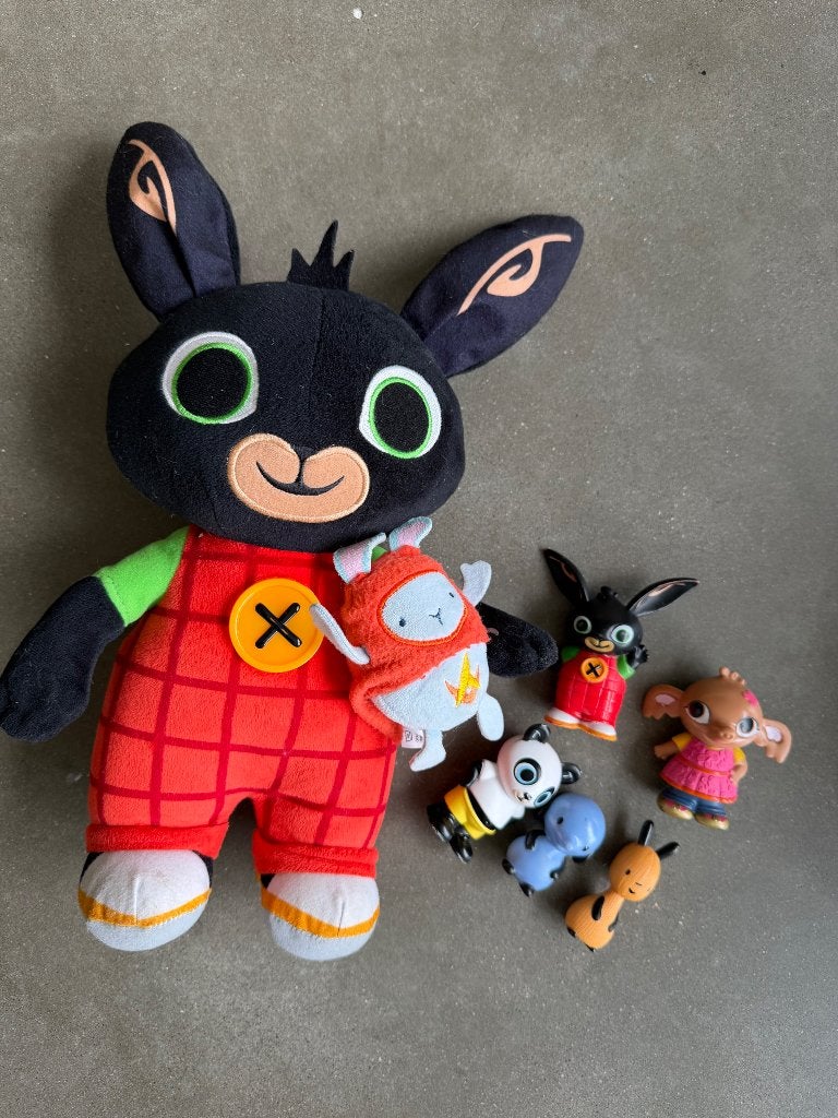 Bing speelfiguren en knuffel, Ophalen, Gebruikt, Jongen of Meisje
