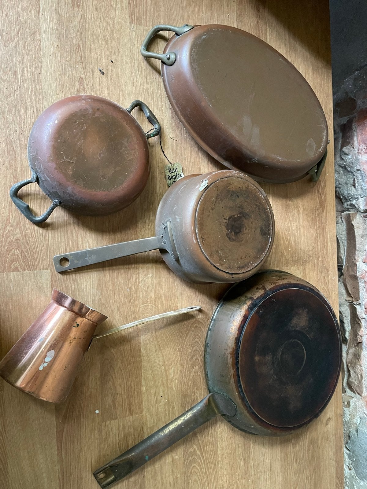 Diverse pannen, waaronder koper en aluminium, Ophalen