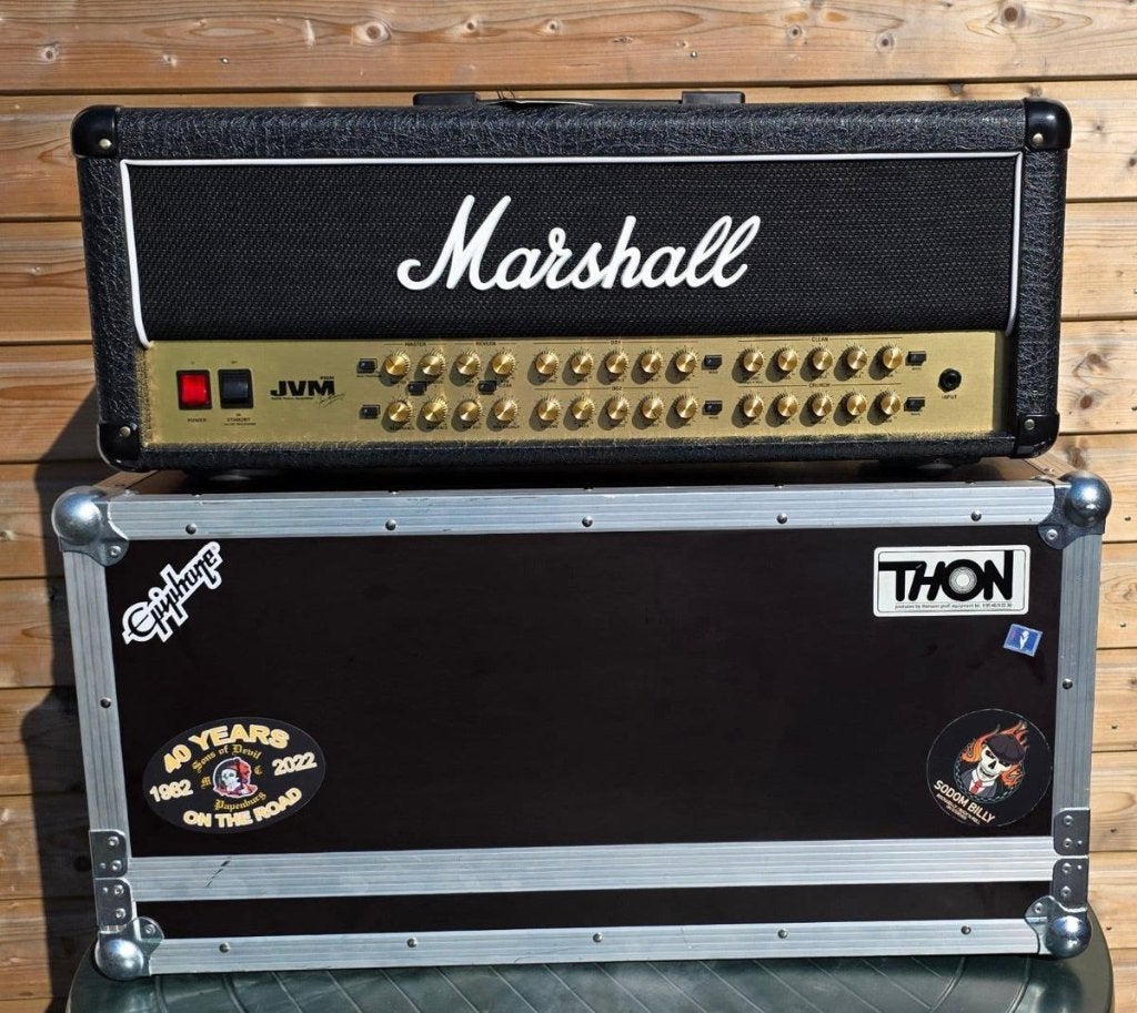 Marshall JVM410H +Footswitch + Stevige Flightcase, Contacten en Berichten