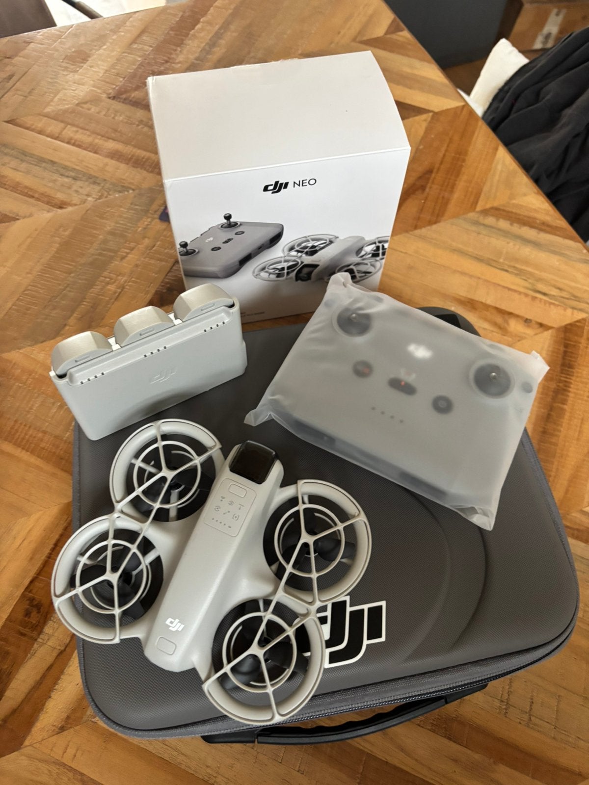 DJI NEO fly more combo, Audio, Tv en Foto, Drones, Ophalen, Cameradrone, Return to Home, 5 tot 10 kilometer