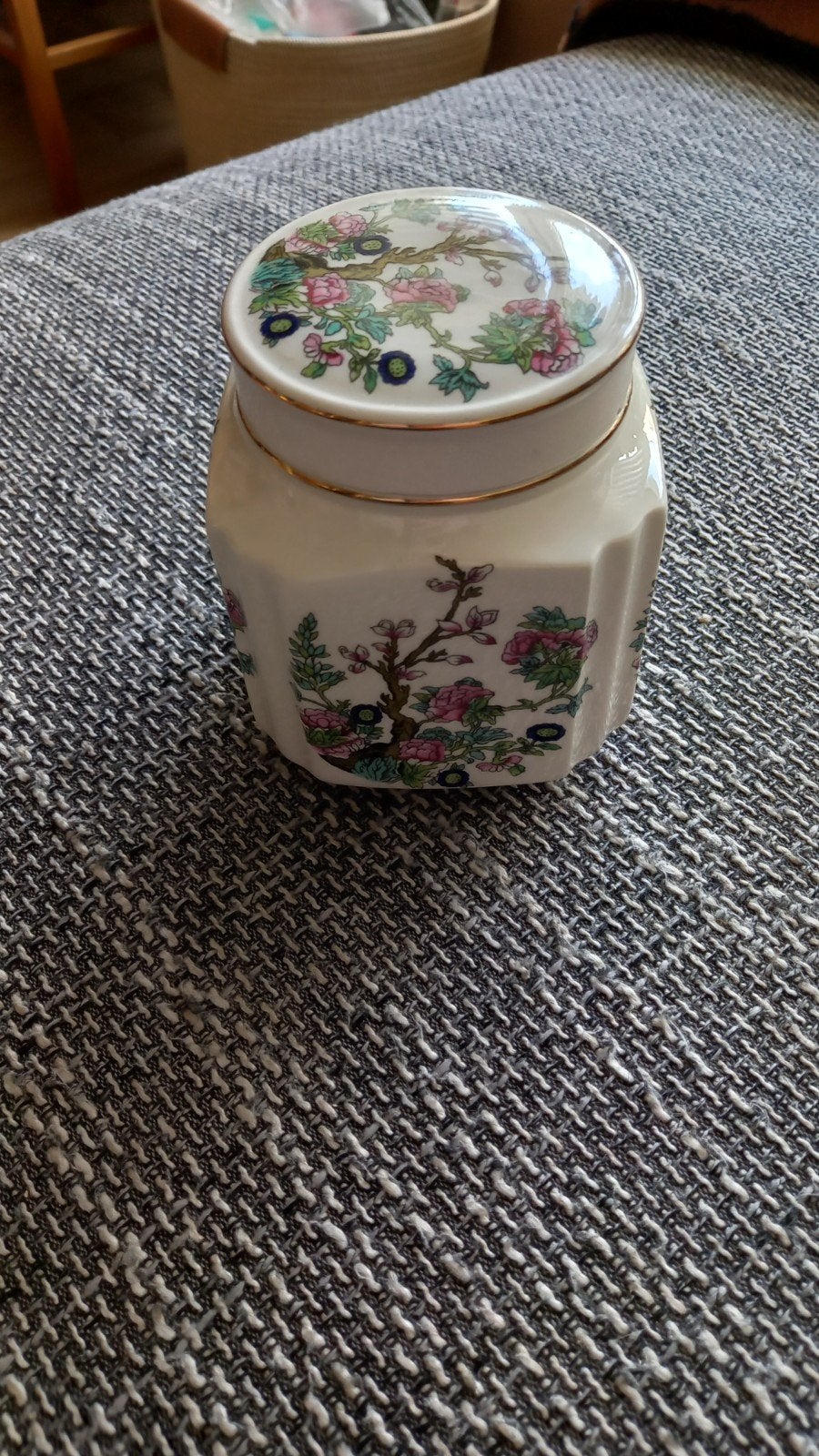 Vintage gemberpot. Porselein.
Porselein. Puntgaaf., Ophalen of Verzenden
