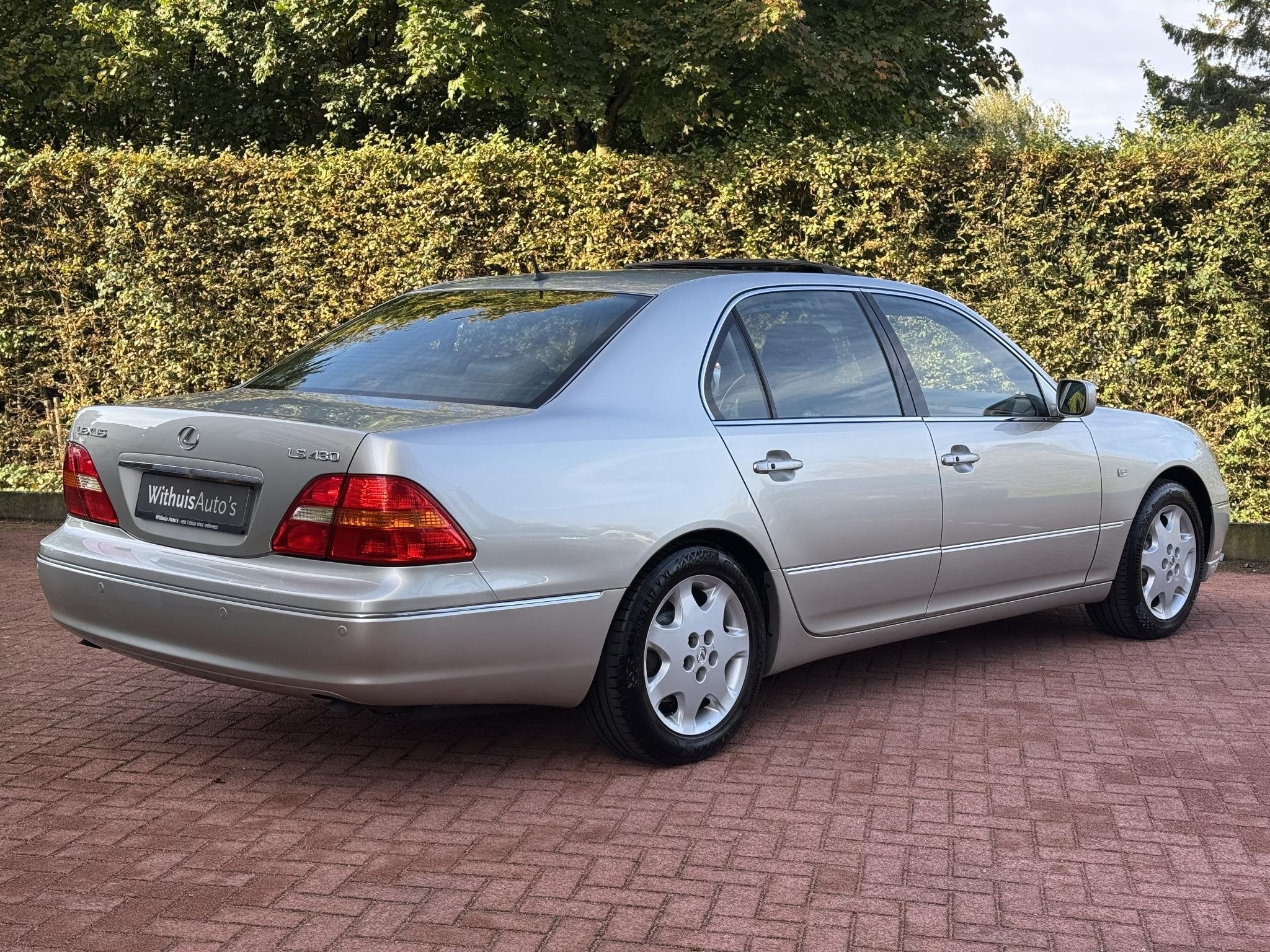 Lexus LS 430 V8 (Nwe riem, Nwe remmen, Nwe beurt, Nwe banden, Automaat, Achterwielaandrijving, 8 cilinders, Xenon verlichting