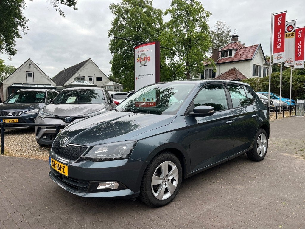 Skoda FABIA 1.2 TSI AMBITION / AIRCO / STOELVERWARMING / CRU, Auto's, Euro 6, 4 cilinders, Handgeschakeld, 1000 kg