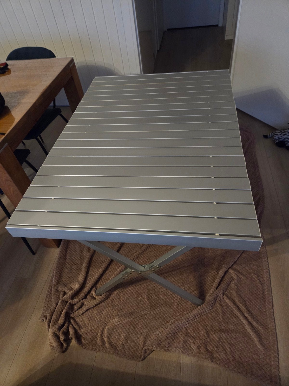 Campingtafel opvouwbaar oprolbaar met hoes, Caravans en Kamperen, Kampeermeubelen, Ophalen, Gebruikt, Campingtafel