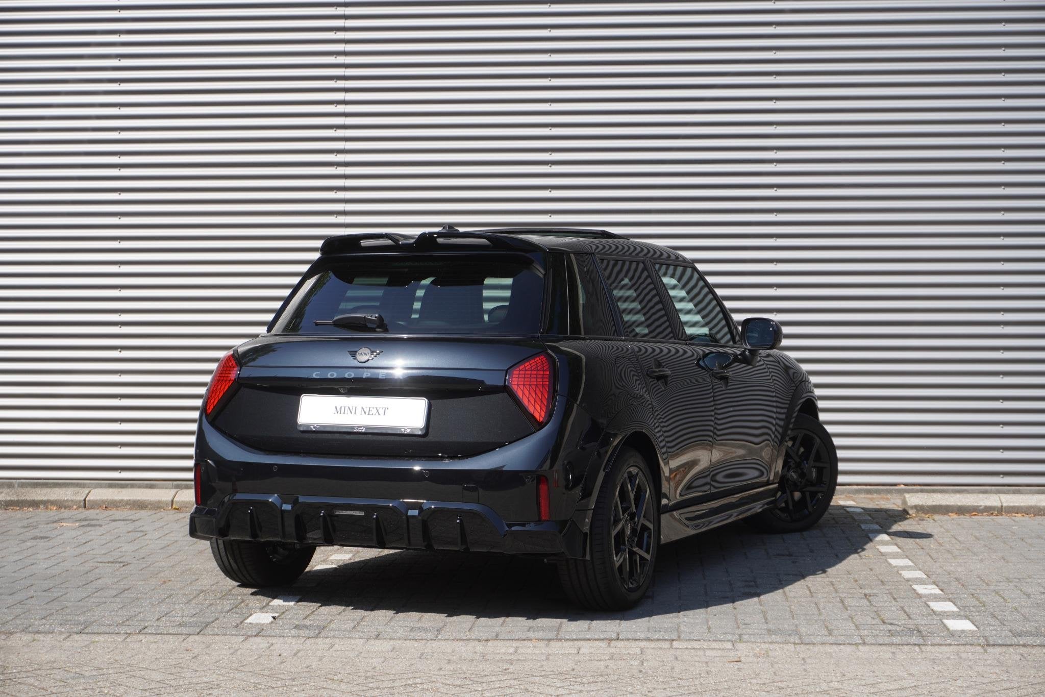 MINI 5 deurs Cooper C | John Cooper Works Uitvoering | Pakke, Auto's, Mini, Stuurwielverwarming, 156 pk, Met garantie (alle), Leder en Stof