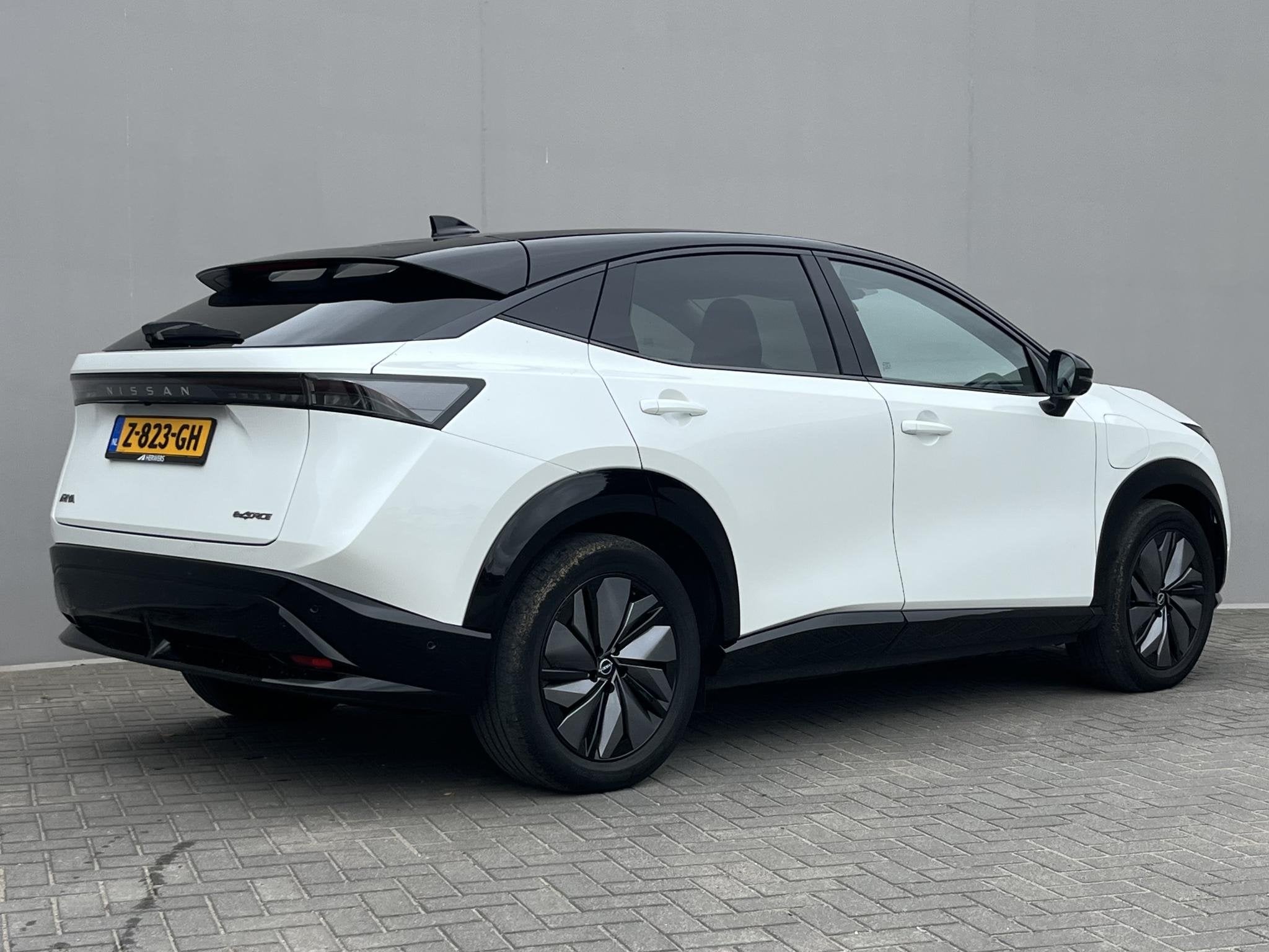 Nissan Ariya e-4ORCE Evolve 87kWh / Duurste uitvoering / 1.5, Auto's, Automaat, Gebruikt, Zwart, Wit