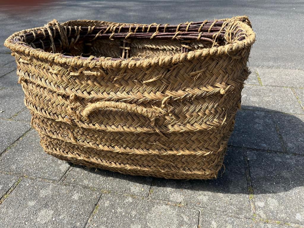 Oude robuuste pakezel mand - 65x53x43 cm, Ophalen