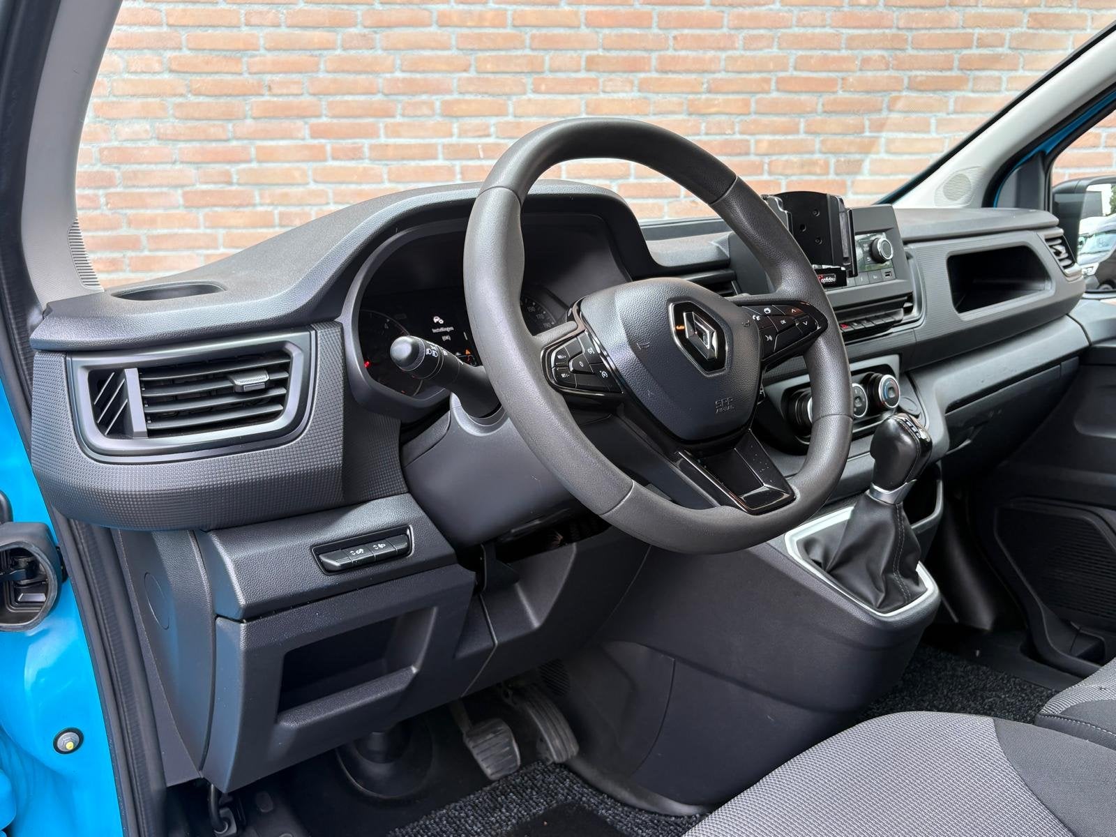 Renault Trafic 2.0dCi 150PK Lang / Automaat / Cruisecontrol, Stof, Gebruikt, 4 cilinders, 1924 kg
