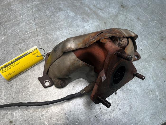 Uitlaatspruitstuk van een Opel Antara, Auto-onderdelen, Uitlaatsystemen, Gebruikt, -, -, Opel