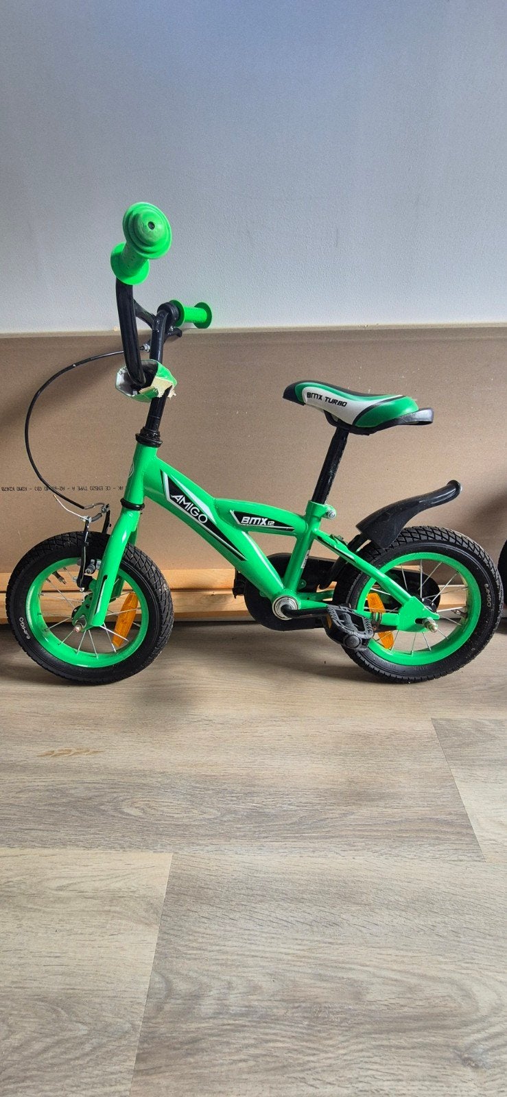 Amigo BMX 12 inch kinderfiets met zijwieltjes - Groen, Ophalen, Zijwieltjes, Velgrem, Amigo