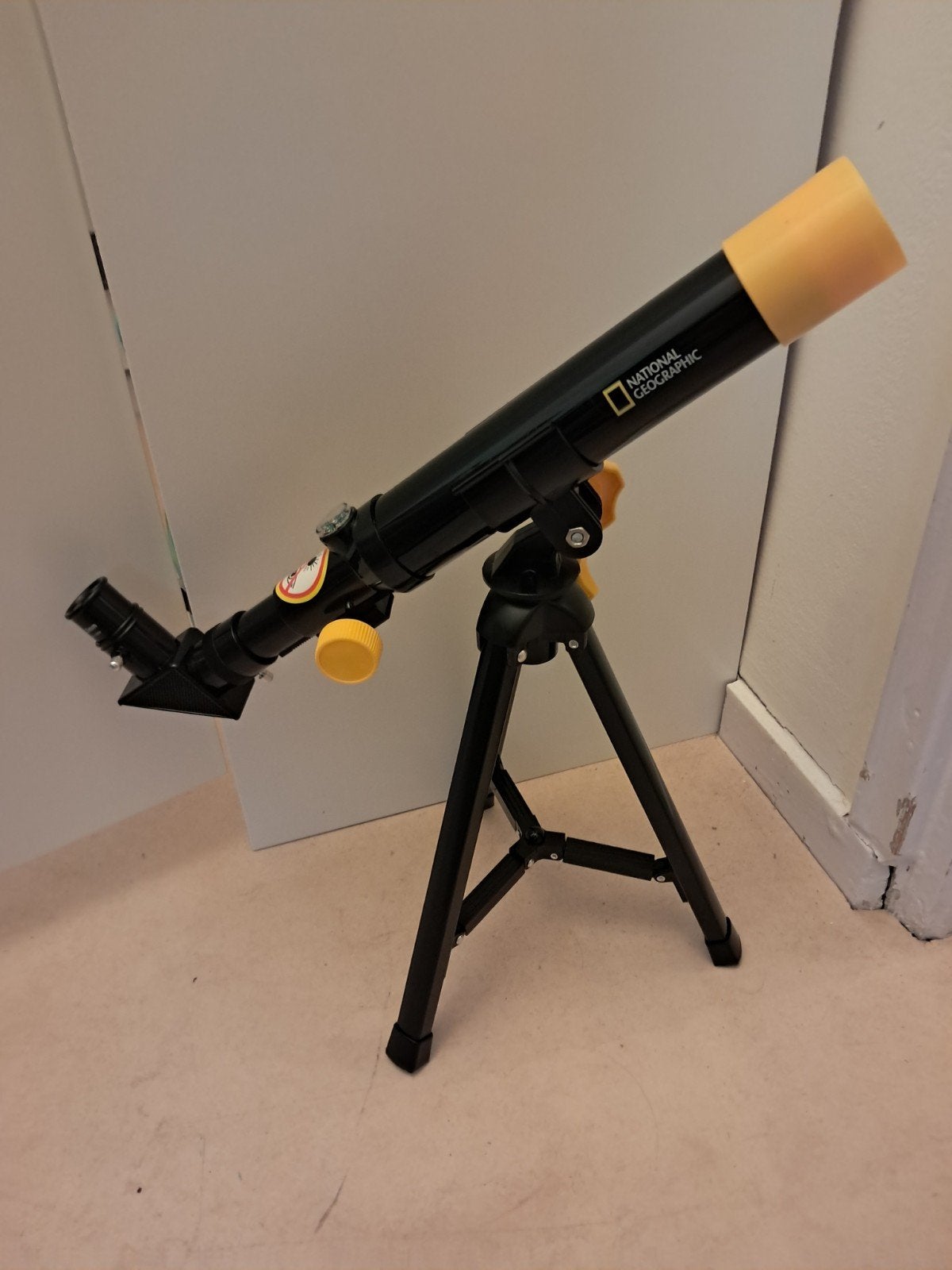 National Geographic 40/400 Tafel Telescoop met Statief, Lenzentelescoop (refractor), Met statief, Ophalen of Verzenden, Zo goed als nieuw