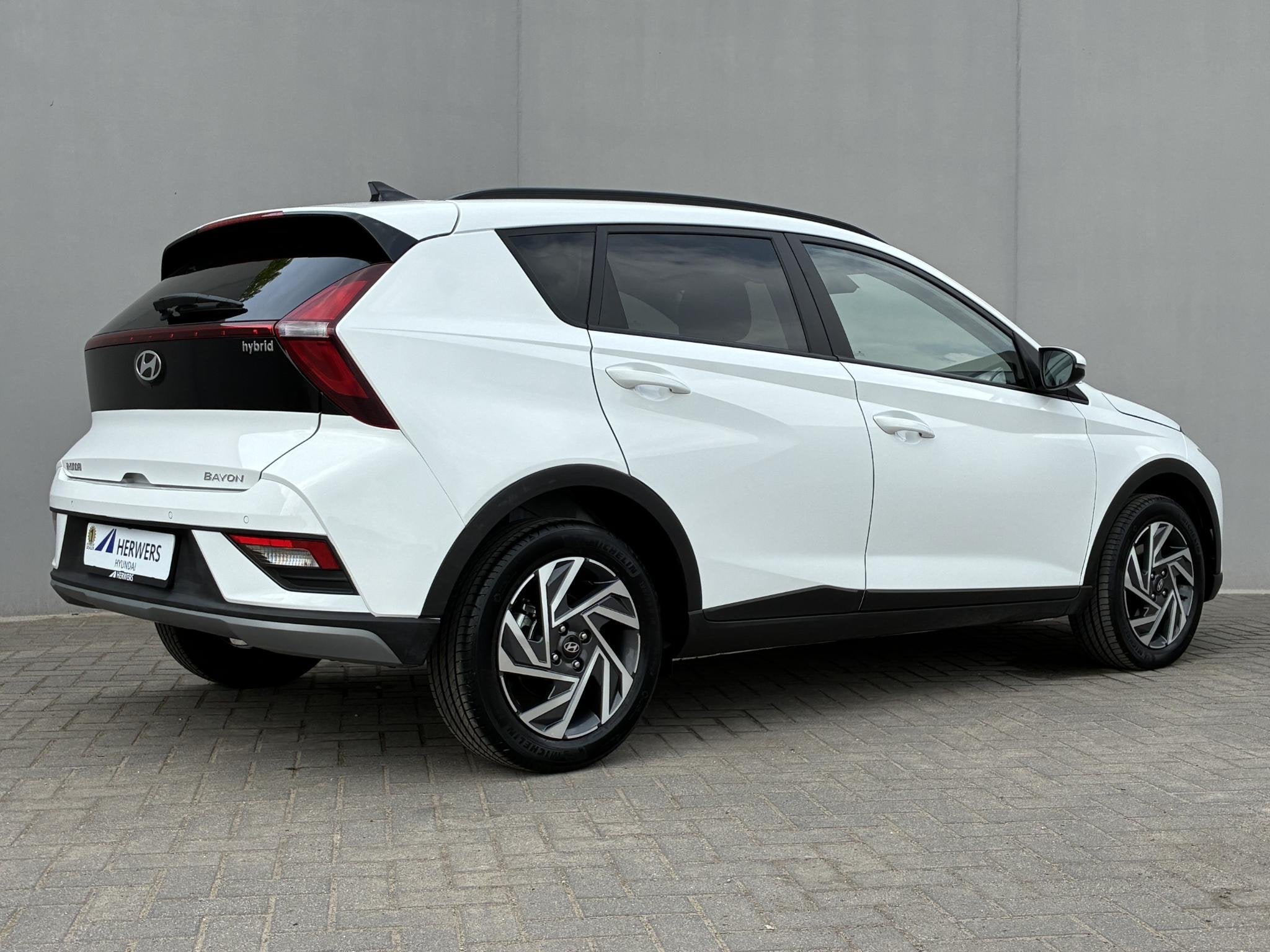 Hyundai Bayon 1.0 T-GDI Comfort / Fabrieksgarantie t/m 4-203, Auto's, Gebruikt, Euro 6, 1095 kg, Wit