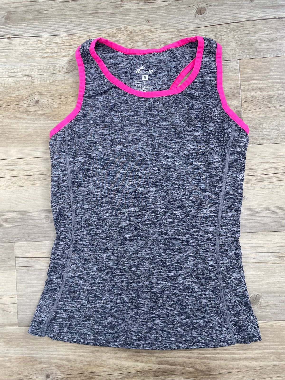 Grijze sport top S NIEUW, Kleding | Dames, Sportkleding, Ophalen of Verzenden, Zo goed als nieuw, Grijs, Fitness of Aerobics