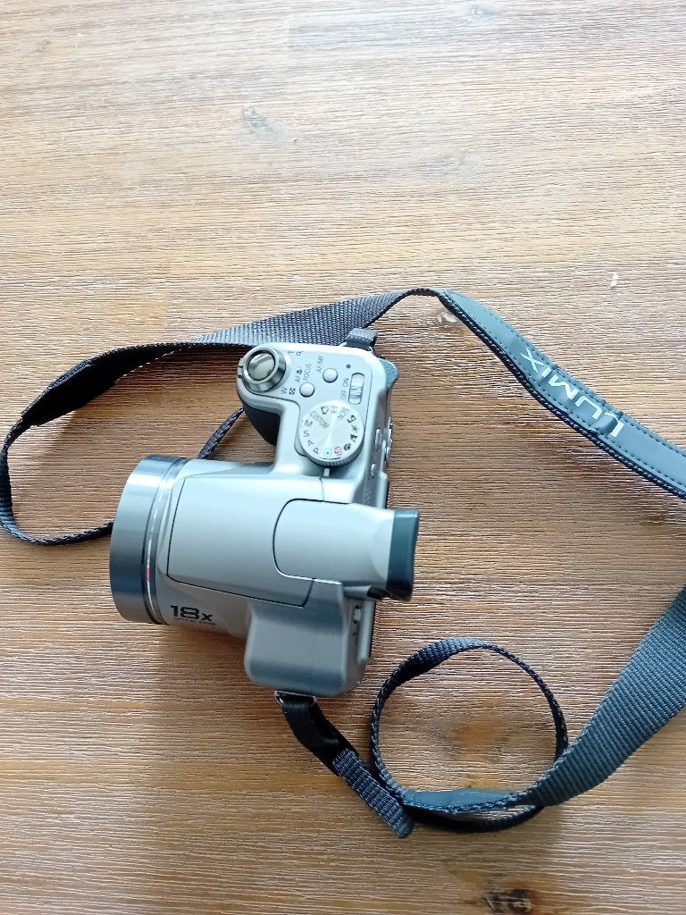 Panasonic Lumix DMC-FZ18 Bridgecamera met 18x optische zoom, 8 megapixels, Gebruikt, Panasonic, Ophalen of Verzenden