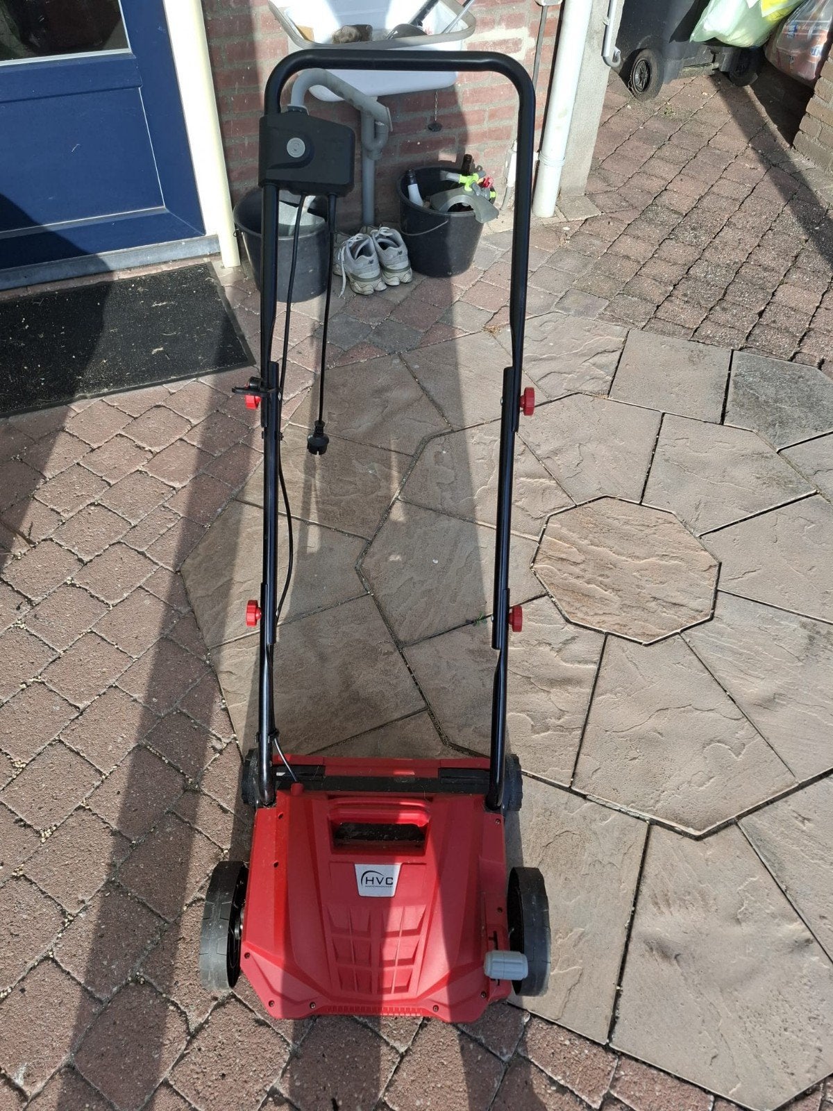 HVC Elektrische Verticuteermachine - Zo goed als nieuw, Tuin en Terras, Ophalen, Cirkelmaaier, Elektrische grasmaaier, HVC
