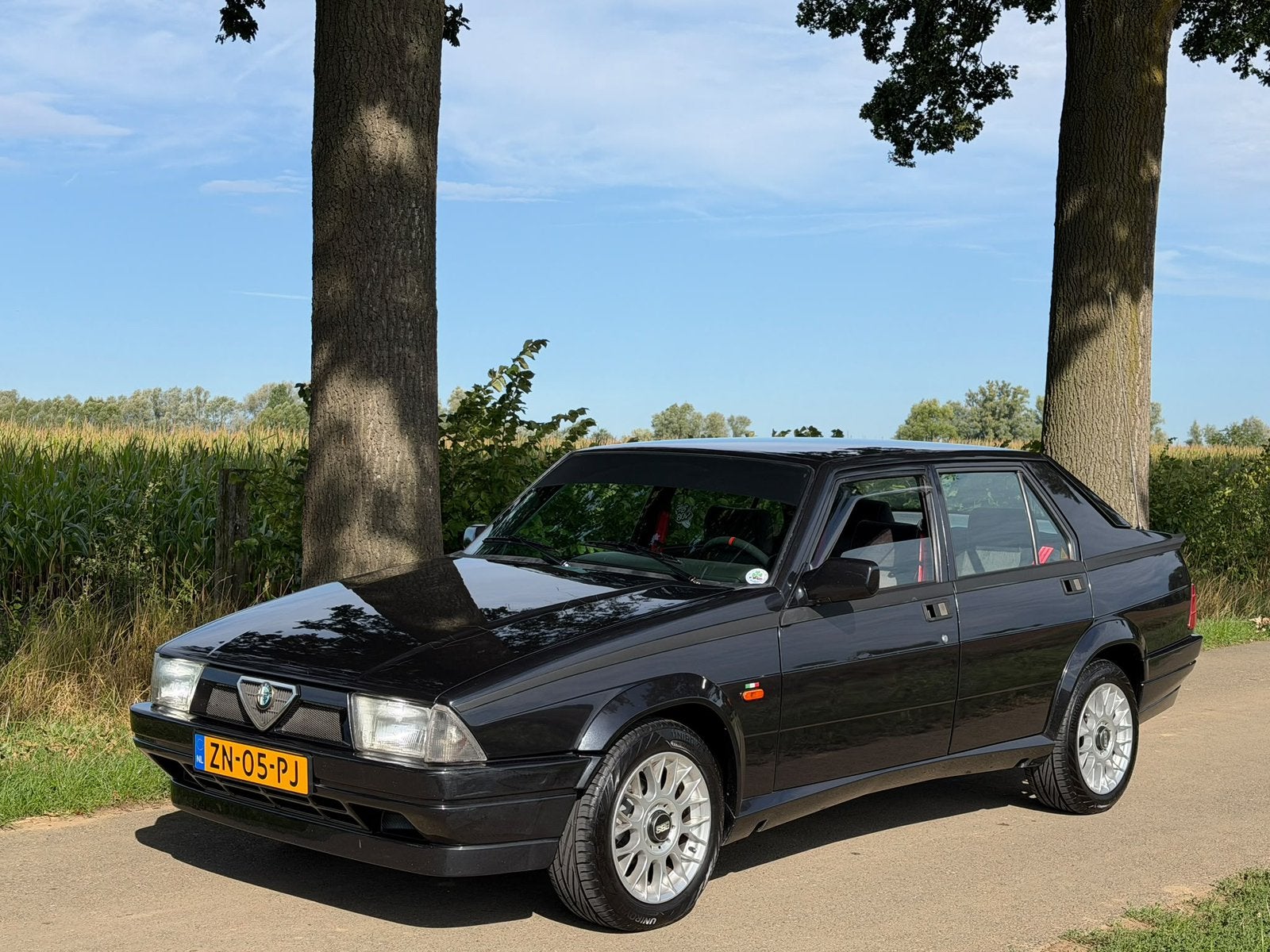 Alfa Romeo 75 1991 Zwart, Achterwielaandrijving, 118 pk, 4 cilinders, Zwart