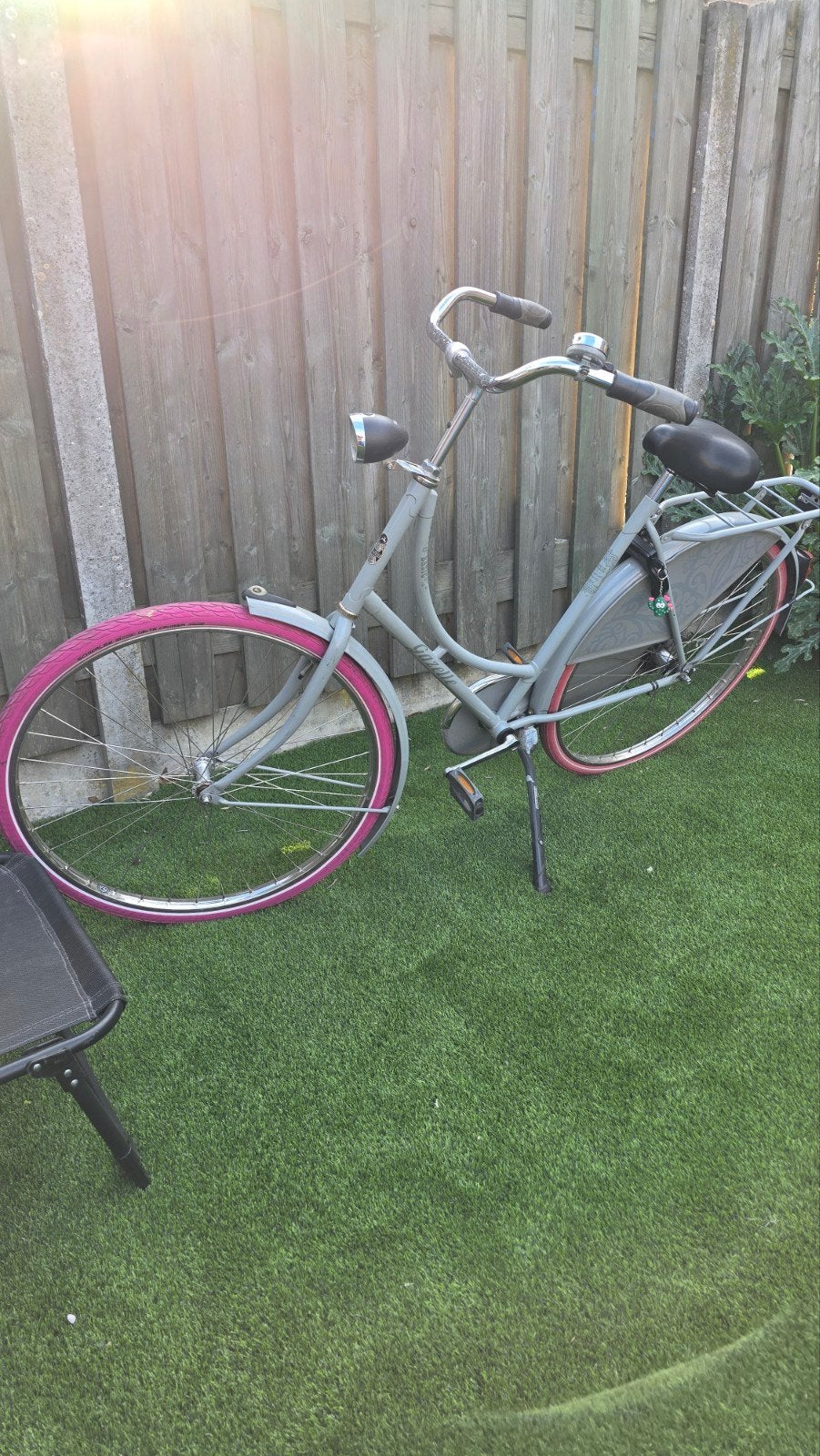 Damesfiets met roze banden, Fietsen en Brommers, Fietsen | Dames | Damesfietsen, Terugtraprem, Ophalen, Overige merken, 53 tot 56 cm
