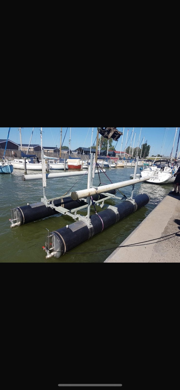 Bootlift drijvend, Watersport en Boten, Accessoires en Onderhoud, Ophalen of Verzenden, Zo goed als nieuw