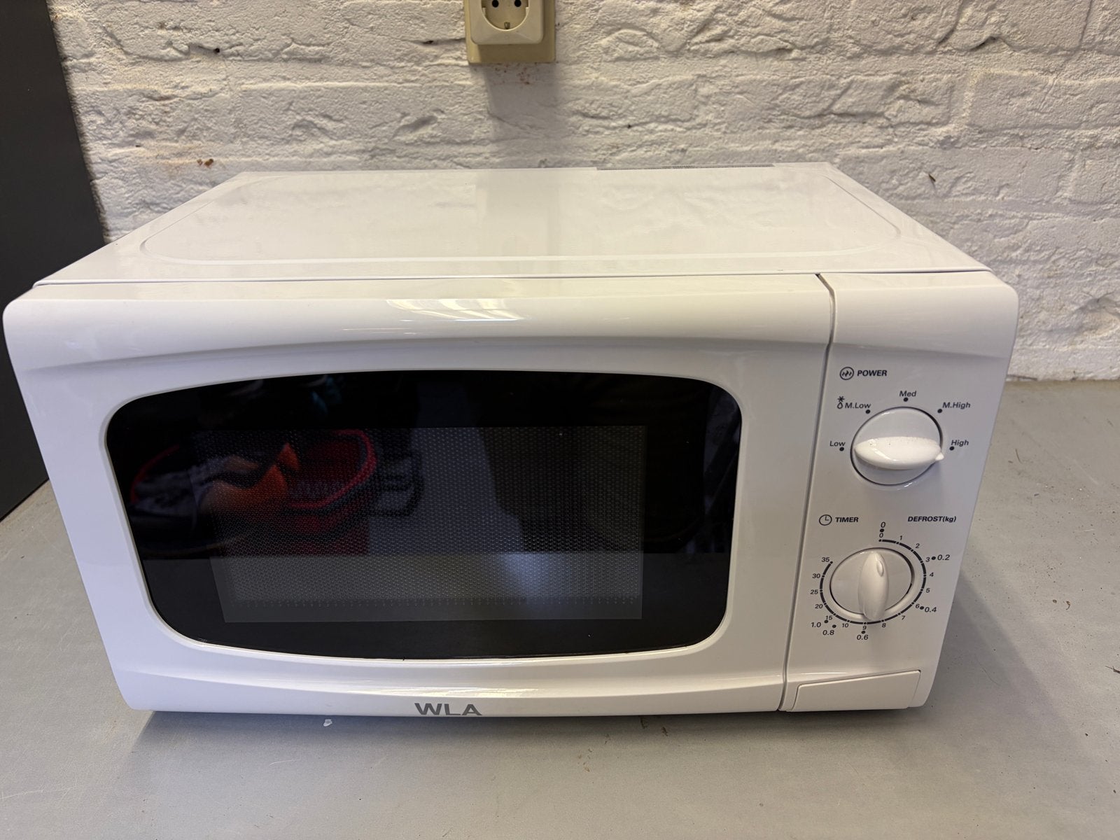 WLA Magnetron - Compact en Gebruiksvriendelijk, Witgoed en Apparatuur, Magnetrons, Ophalen, Gebruikt, Minder dan 45 cm, Magnetron