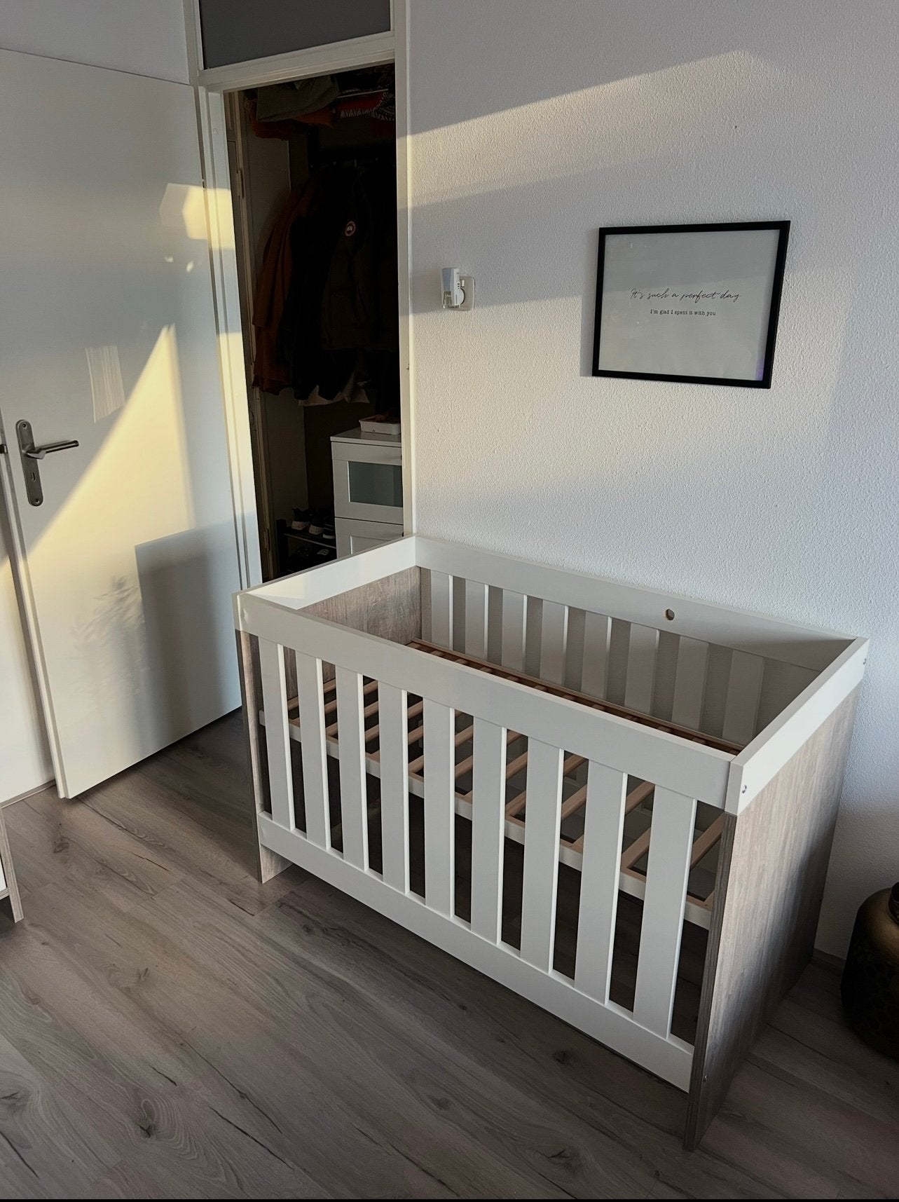 Ledikant met matras en bed bumper, Kinderen en Baby's, Babywiegjes en Ledikanten, Ophalen of Verzenden, Gebruikt, Ledikant