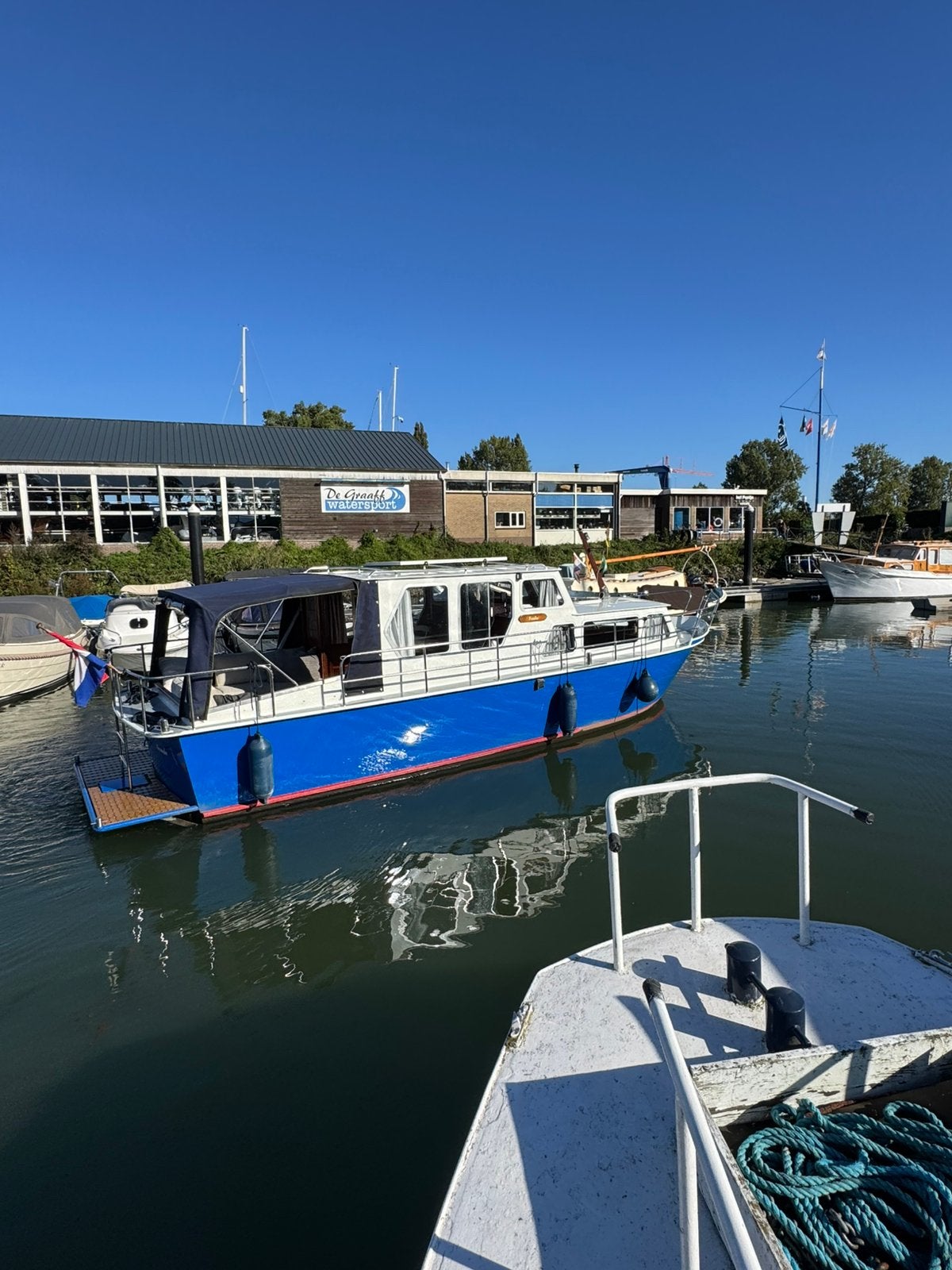 Kruiser Mitsubishi 42pk kopschroef hekschroef, Watersport en Boten, Gebruikt, Diesel, Kruiser, Zonnepaneel