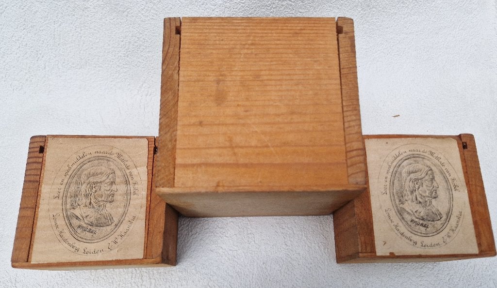 3 oude houten blokkendozen kubussen FRÖBEL onderwijs, gevuld, Ophalen of Verzenden