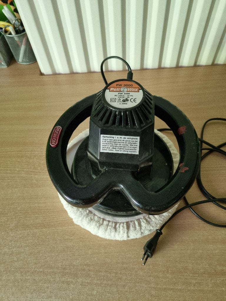 Poetsmachine voor auto en boot, Ophalen