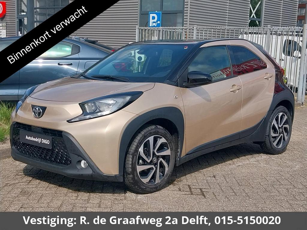 Toyota Aygo X 1.0 VVT-i S-CVT Pulse Automaat | Stoelverwarmi, Stof, Gebruikt, 4 stoelen, Beige