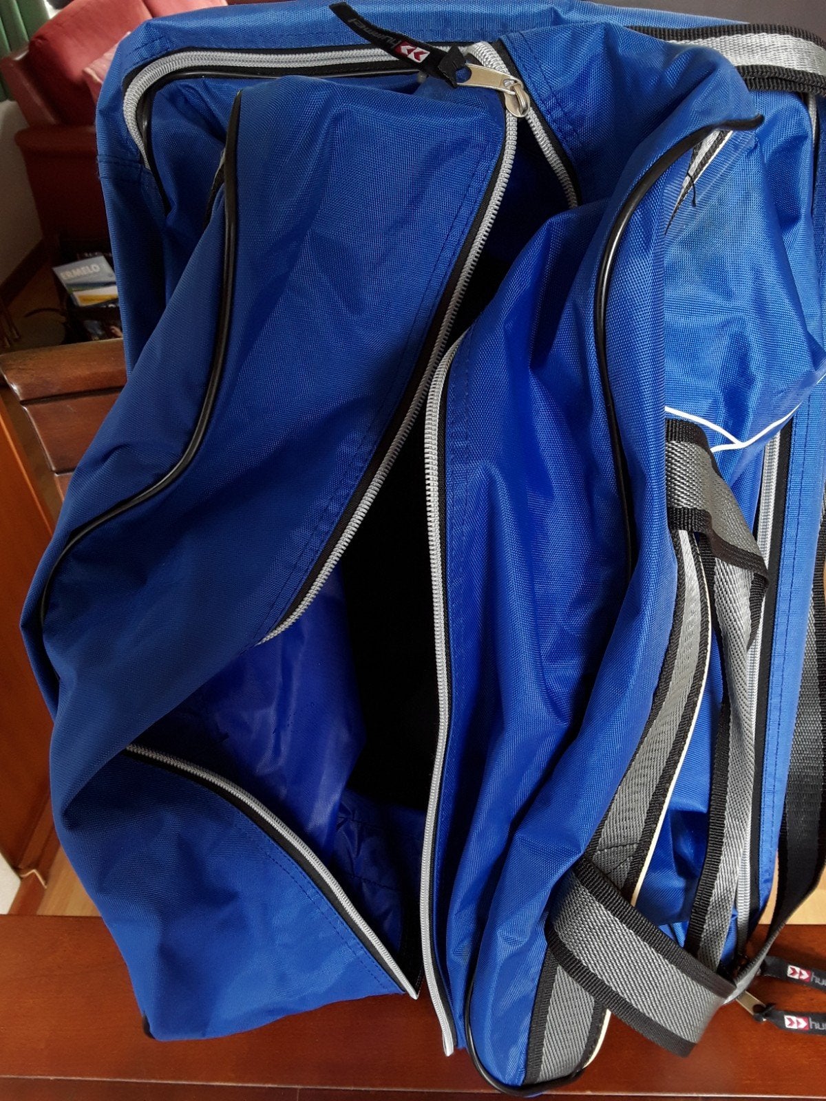 Hummel sporttas blauw, Ophalen, 30 cm of meer, Zwart, Minder dan 35 cm