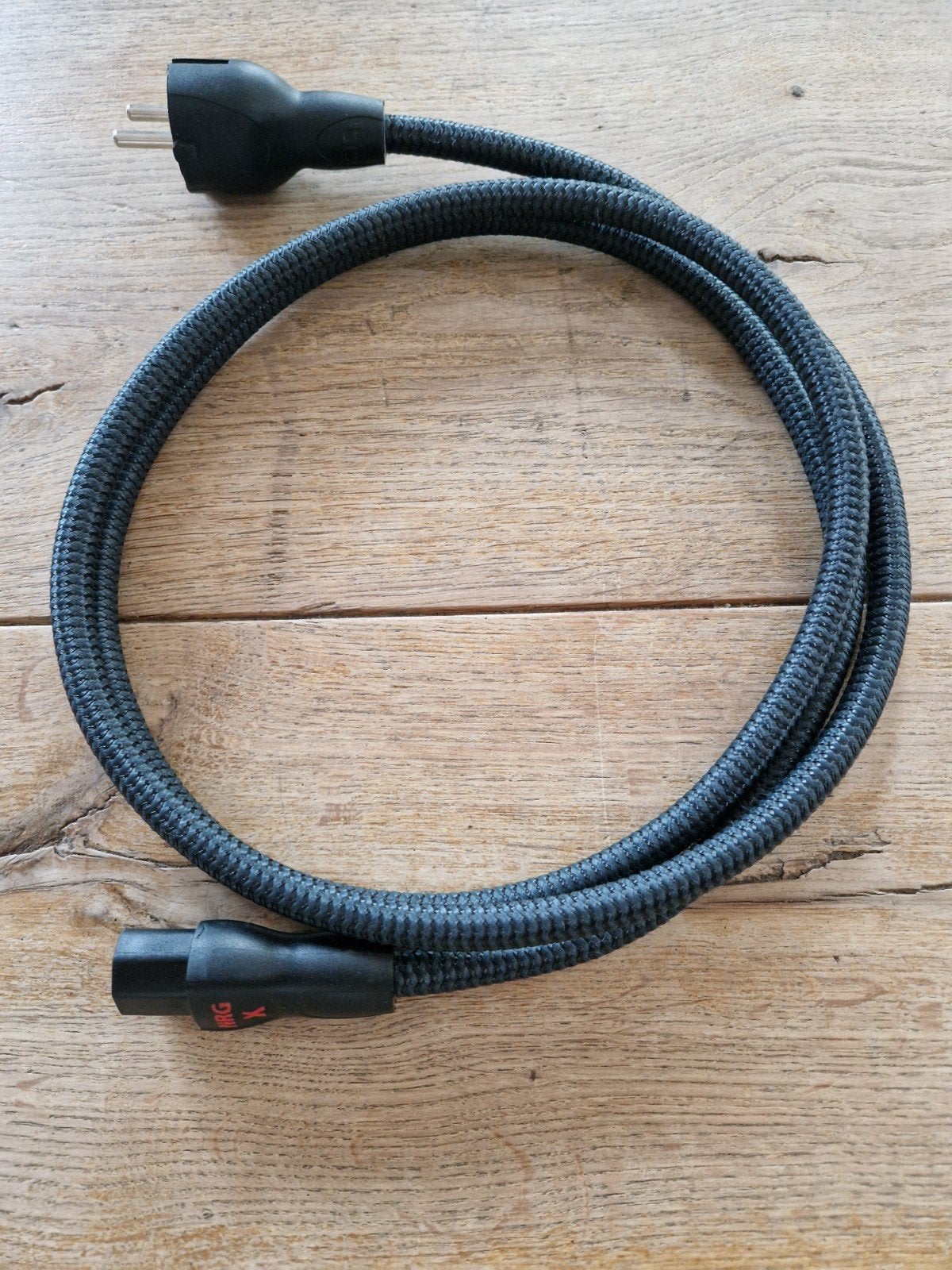 AudioQuest NRG-X3 stroomkabel - 2 meter, Ophalen of Verzenden, Zo goed als nieuw, 2 tot 5 meter, Overige kabels