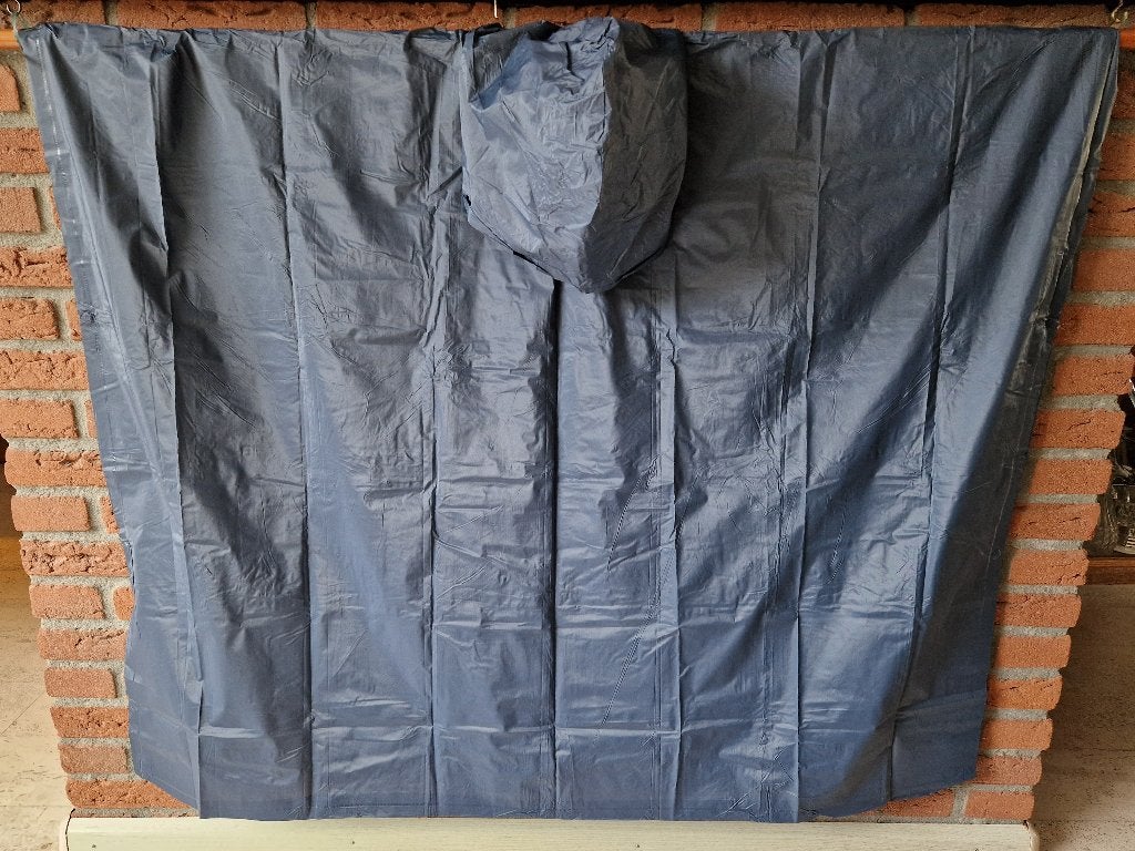 Regen Poncho z.g.a.n., Ophalen of Verzenden, Zo goed als nieuw, Regenjas, Dames