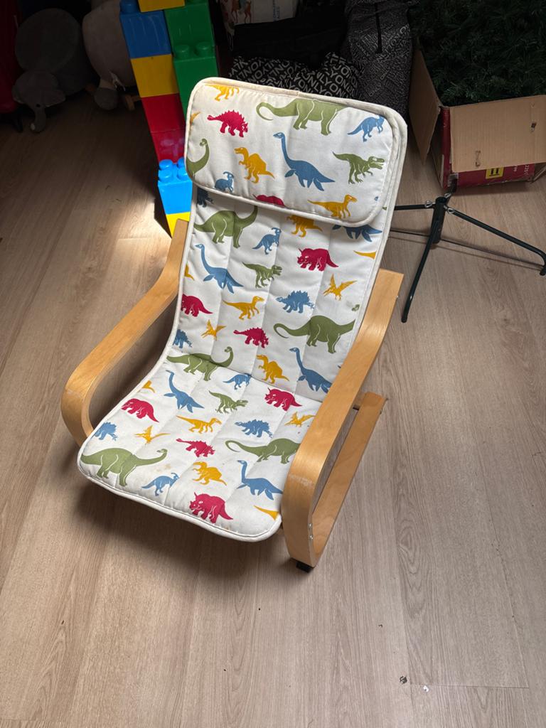 Kinderstoel met dinosaurusprint, Ophalen of Verzenden, Zo goed als nieuw