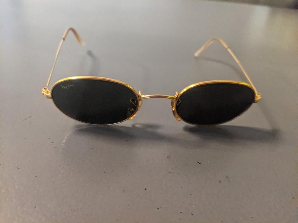 Nette Ray-Ban zonnebril, vintage model, Sieraden, Tassen en Uiterlijk, Zonnebrillen en Brillen | Heren, Gebruikt, Zonnebril, Zwart