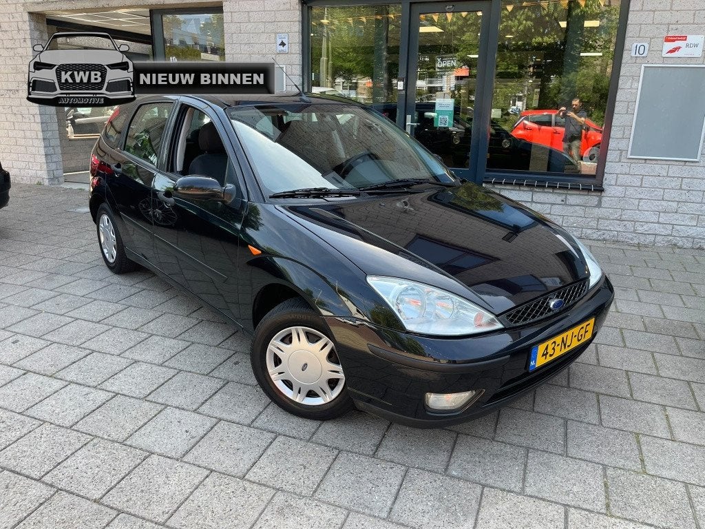 Ford Focus 1.6-16V Trekaak 5Drs Airco Nieuwe apk (bj 2003), Auto's, Focus, 1596 cc, 101 pk, Gebruikt