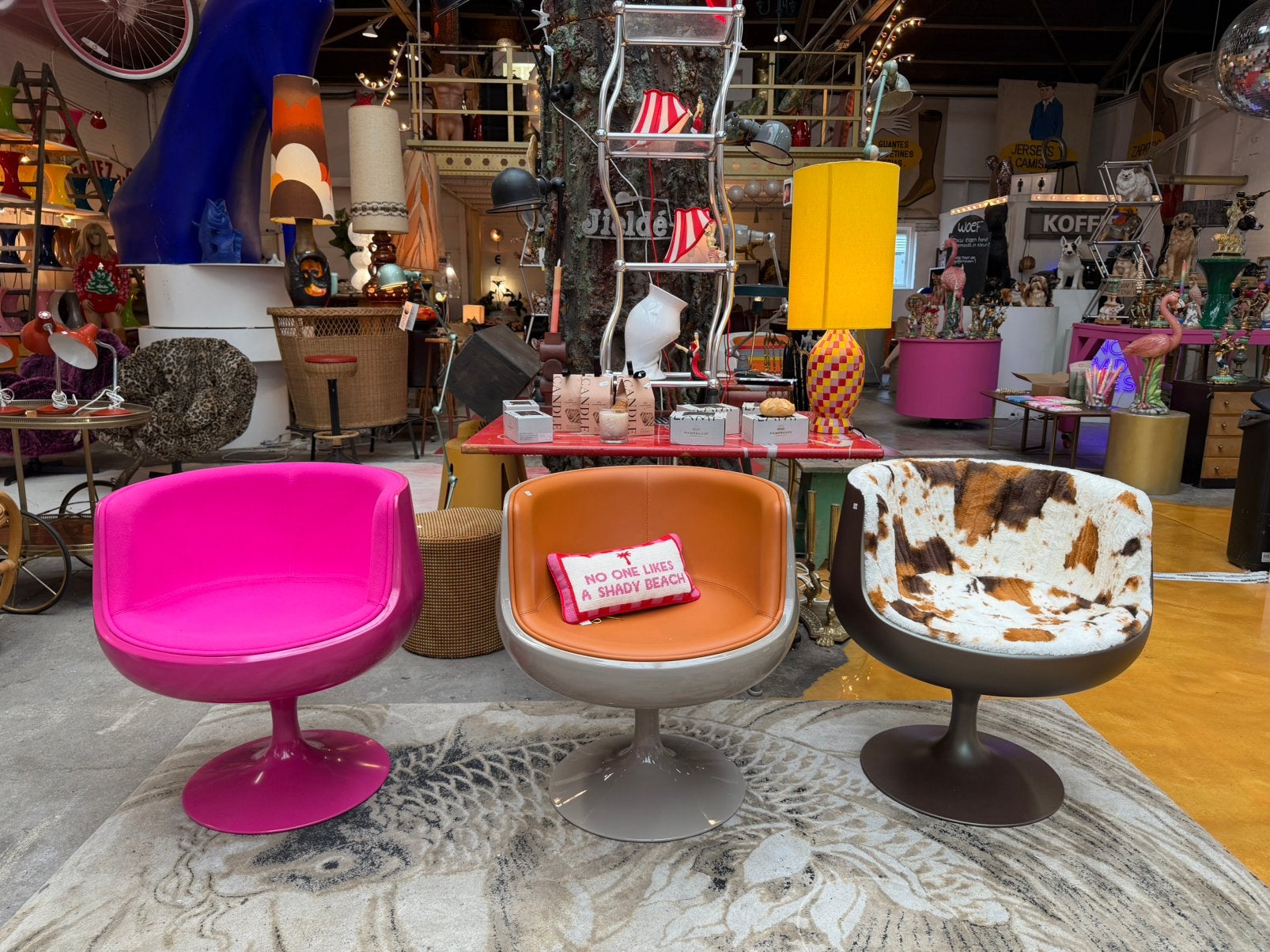 Retro vintage kuipstoelen met tulpvoet