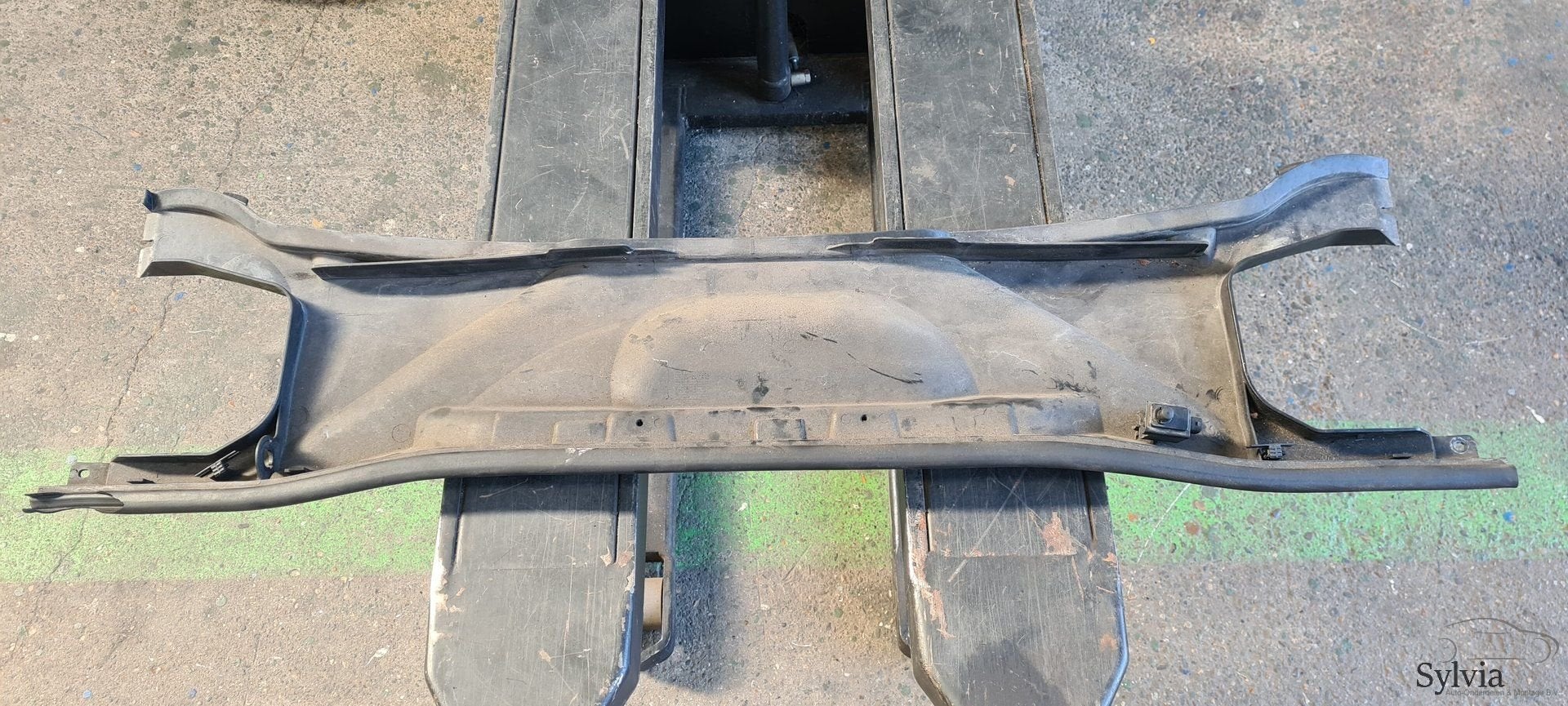 Interieur filterhuis onderste gedeelte BMW 3 serie X1 E84 E9, Gebruikt, -, -, Ophalen of Verzenden