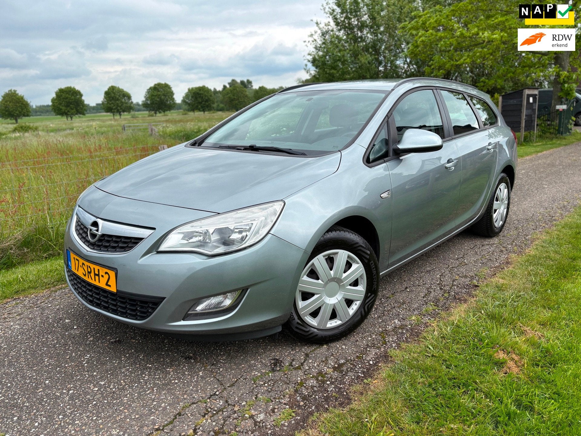 Opel Astra Sports Tourer 1.4 Turbo Edition|Nieuwe Koppeling|, Auto's, Voorwielaandrijving, Gebruikt, 4 cilinders, 1337 kg