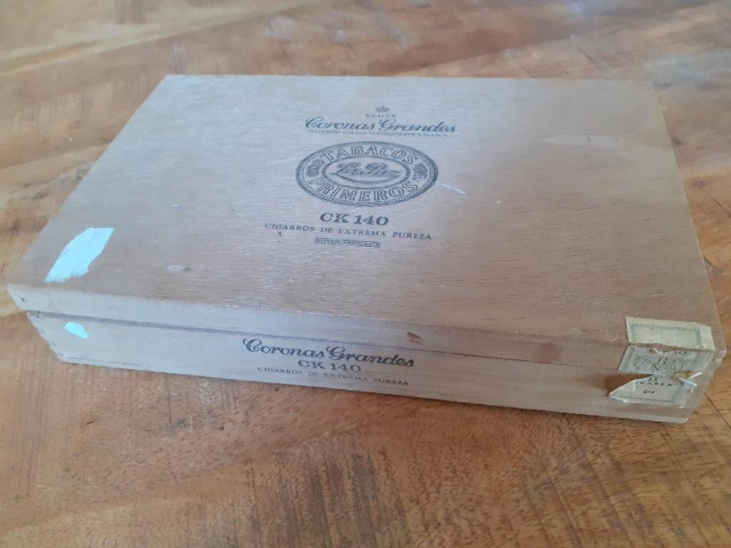 Sigarenkistje Coronas Grandes, Ophalen of Verzenden, Zo goed als nieuw, Tabaksdoos of Verpakking