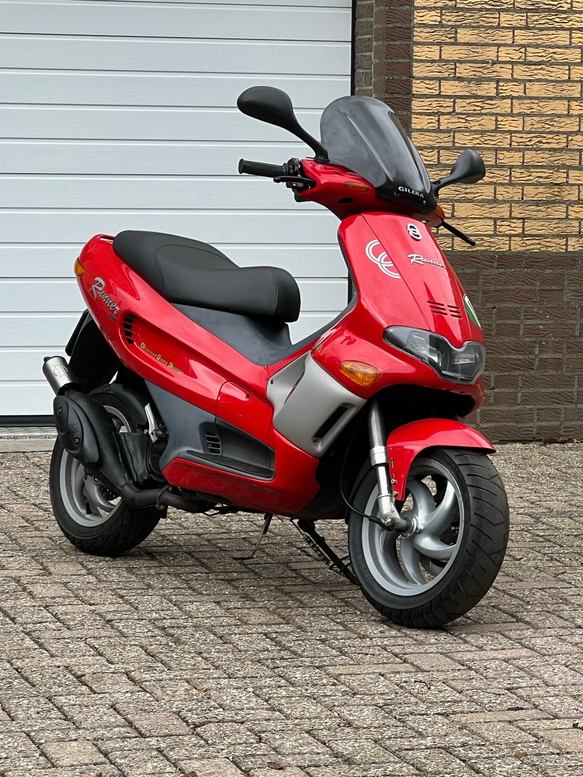 Gilera Runner '98 DR70cc, Fietsen en Brommers, Brommers | Overige merken, Gebruikt, Maximaal 45 km/u, Ophalen