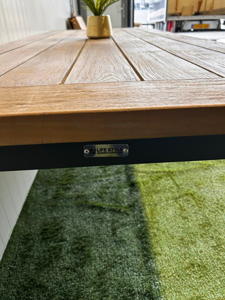 Lifestyle Veneto Teakhouten Tuintafel 230x90 cm, Tuin en Terras, Tuintafels, ., Ophalen of Verzenden, ., Rechthoekig