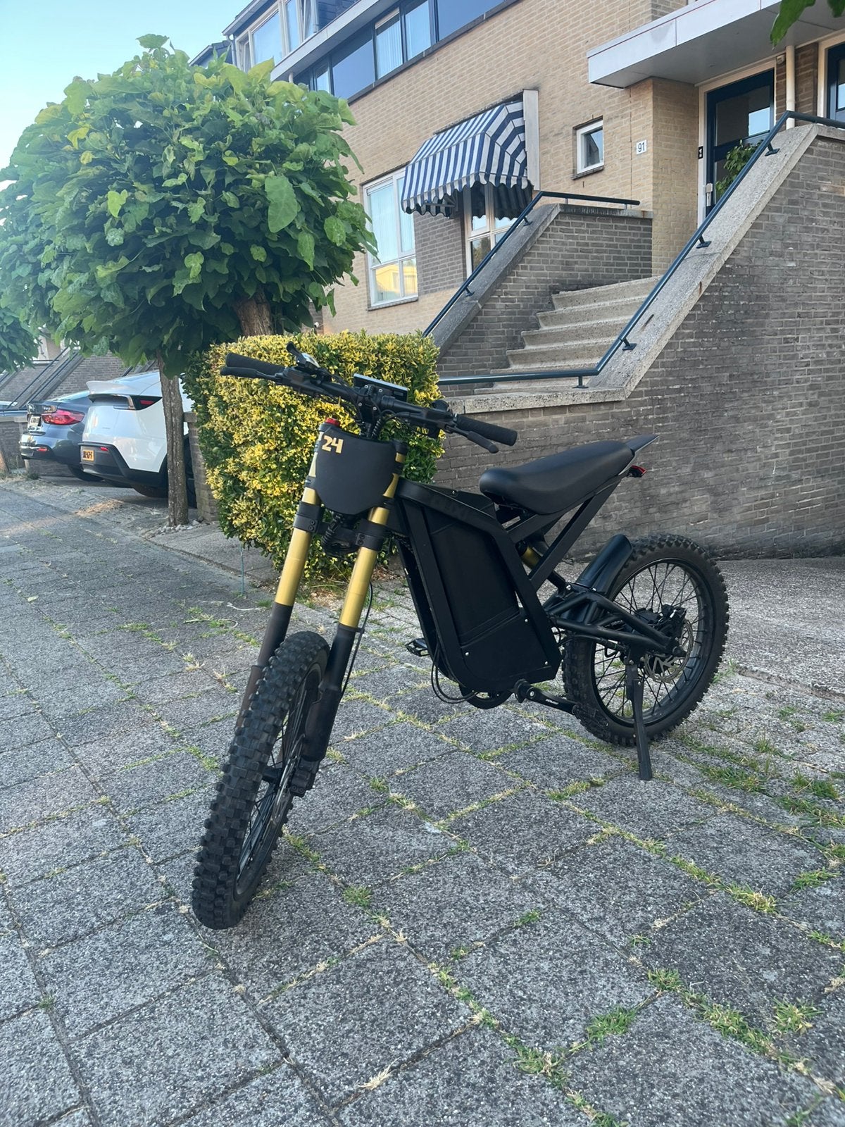 Gt2000 custom accu is kapot !!!, Ophalen of Verzenden, Zo goed als nieuw, Overige merken